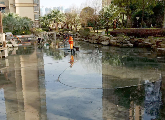 江州景观池淤泥清理
